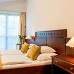 átrium Hotel 2*