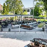 Atrium فندق تيهاني