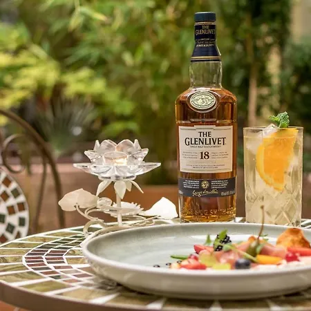 Atrium Ξενοδοχείο 2*