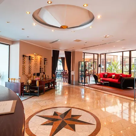 Ξενοδοχείο Atrium 2*