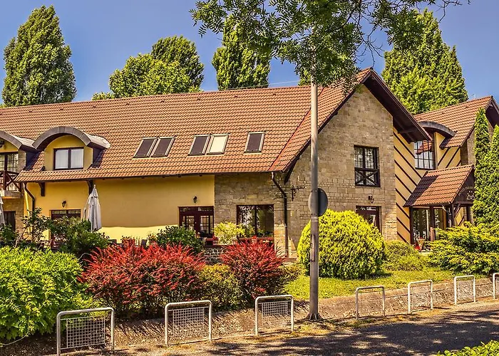 アトリウム ホテル ティハニ