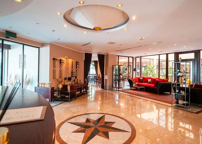 Ξενοδοχείο Atrium 2*